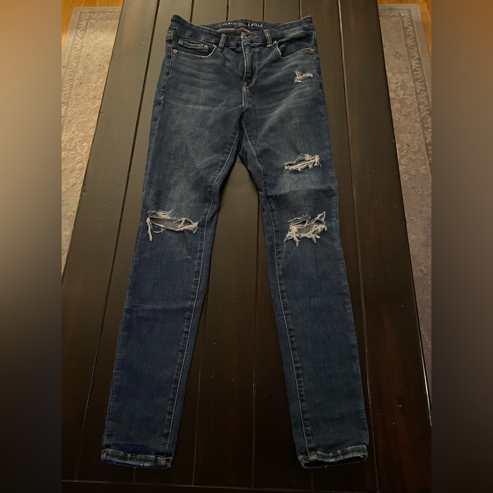 Women’s American Eagle Size 6 Ripped Jegging